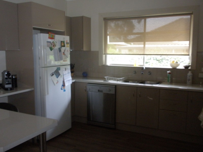 5 Western Avenue, Tarro NSW 2322