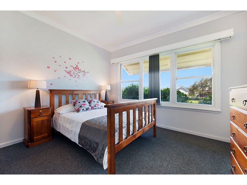 5 Barton Street, Kurri Kurri NSW 2327