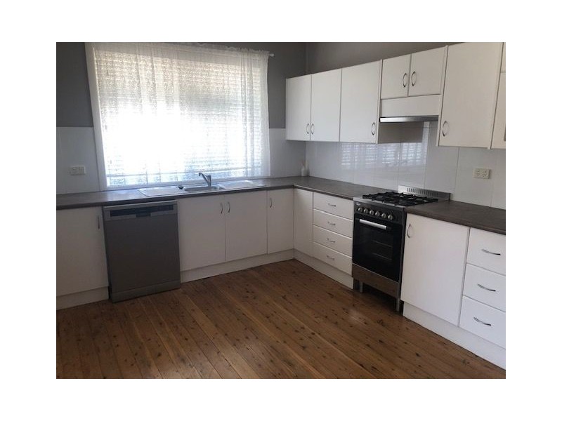 11 Tyrell Street, Tenambit NSW 2323