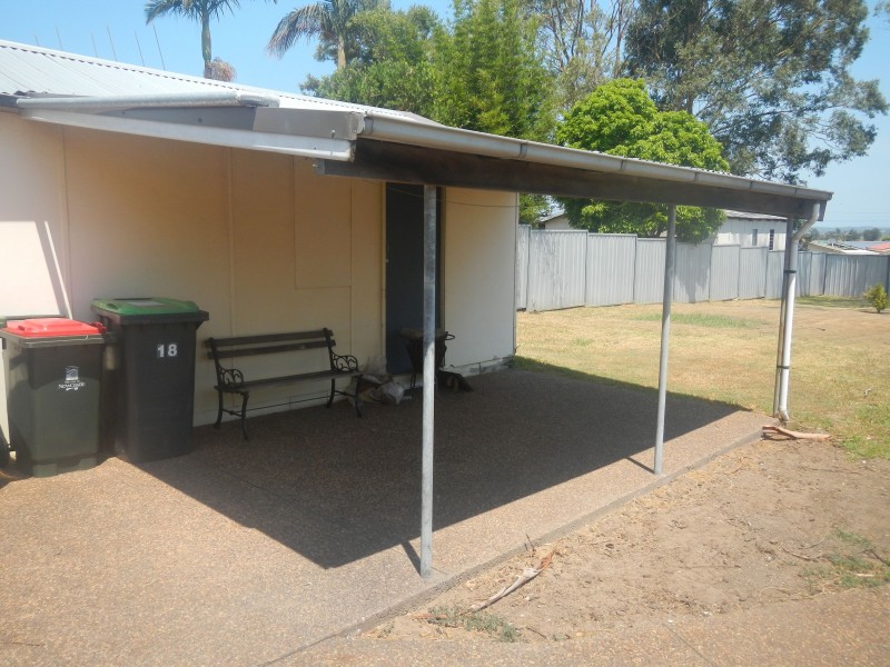 18 Southern Avenue, Tarro NSW 2322