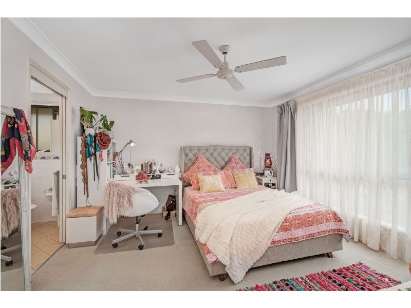 5 Laurina Avenue, Thornton NSW 2322