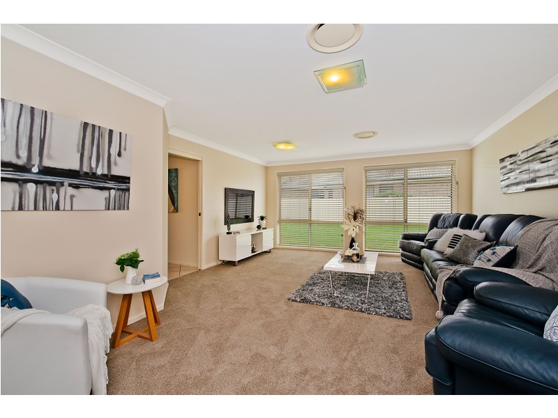 5 Caitlin Close, Bolwarra Heights NSW 2320