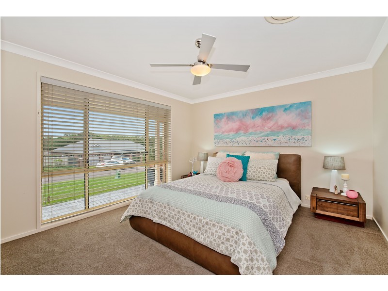 5 Caitlin Close, Bolwarra Heights NSW 2320