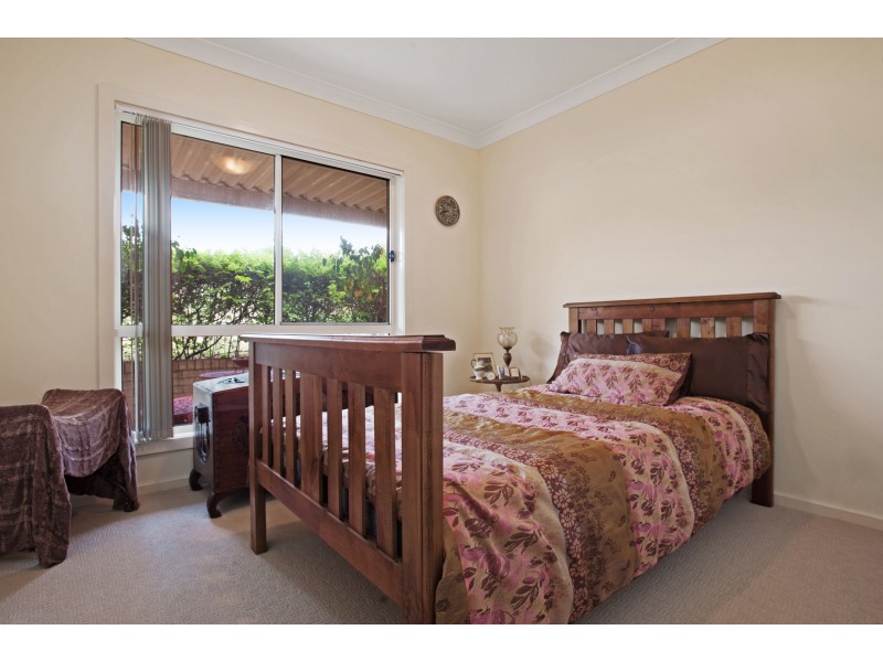 2 Amber Grove, Bolwarra Heights NSW 2320