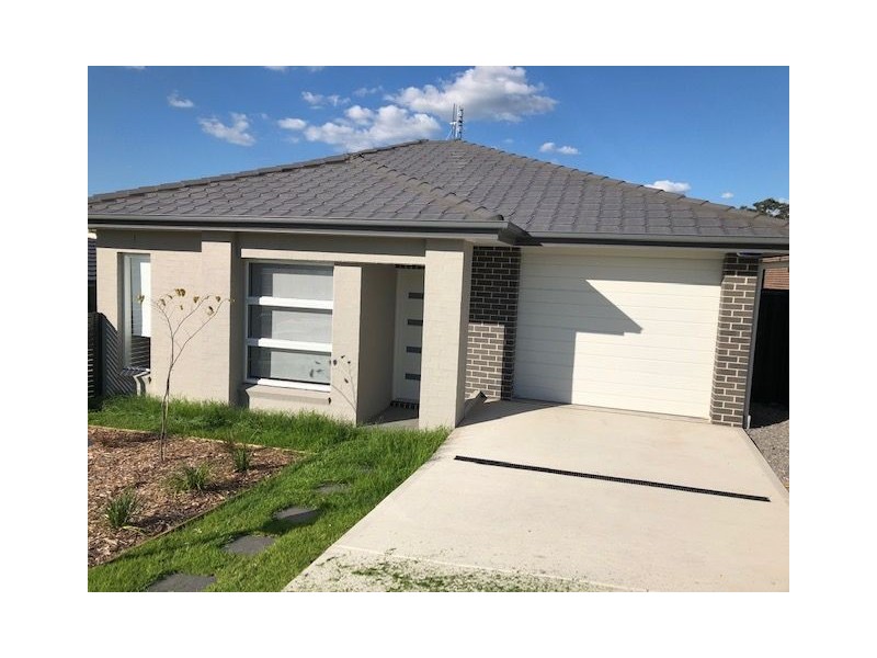 12 Cambridge Street, Thornton NSW 2322