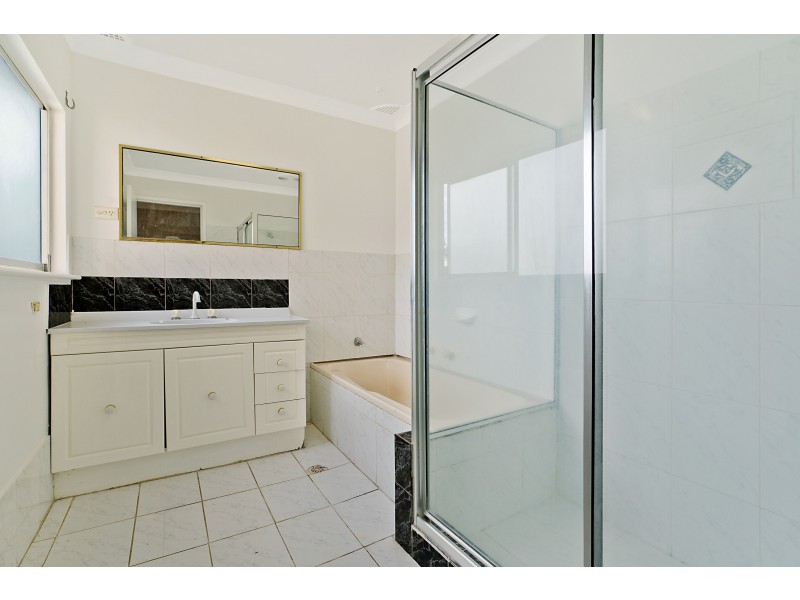 5 Petrie Close, Thornton NSW 2322