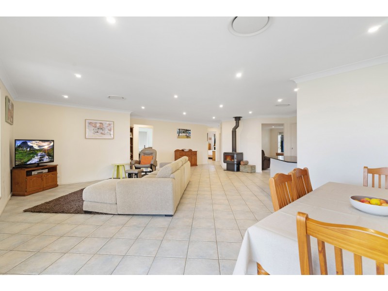 181 Somerset Drive, Thornton NSW 2322