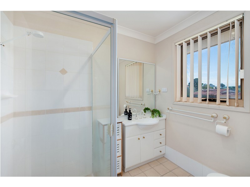 6 Featherwood Place, Thornton NSW 2322