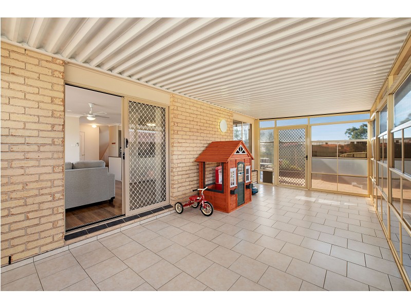 6 Featherwood Place, Thornton NSW 2322