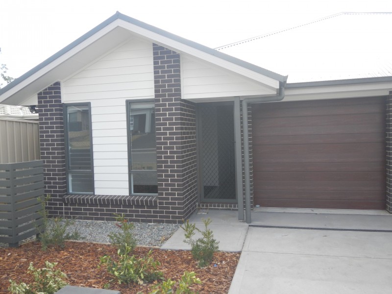 2/24 Croft Close, Thornton NSW 2322