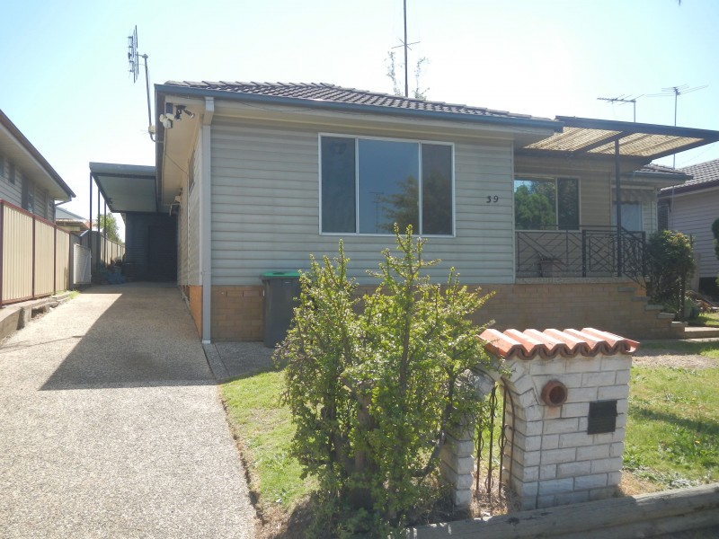 39 Weingartner Avenue, Tarro NSW 2322