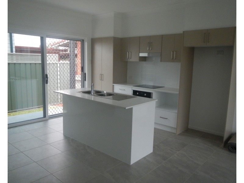2/22a Greville Street, Beresfield NSW 2322
