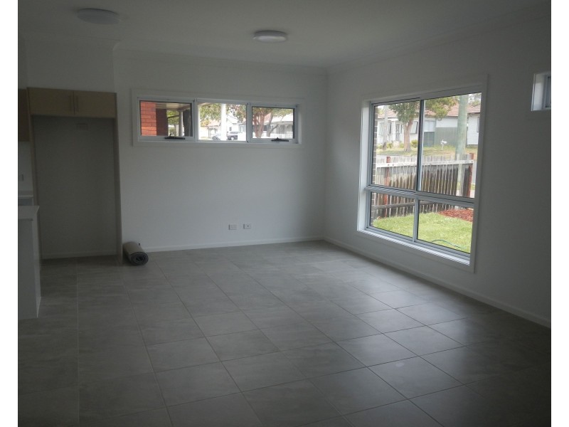 2/22a Greville Street, Beresfield NSW 2322