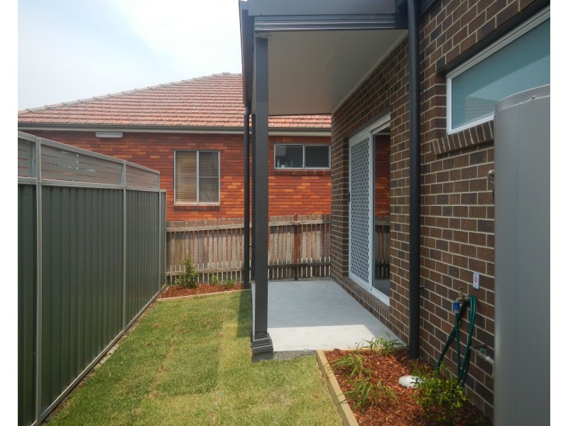 2/22a Greville Street, Beresfield NSW 2322