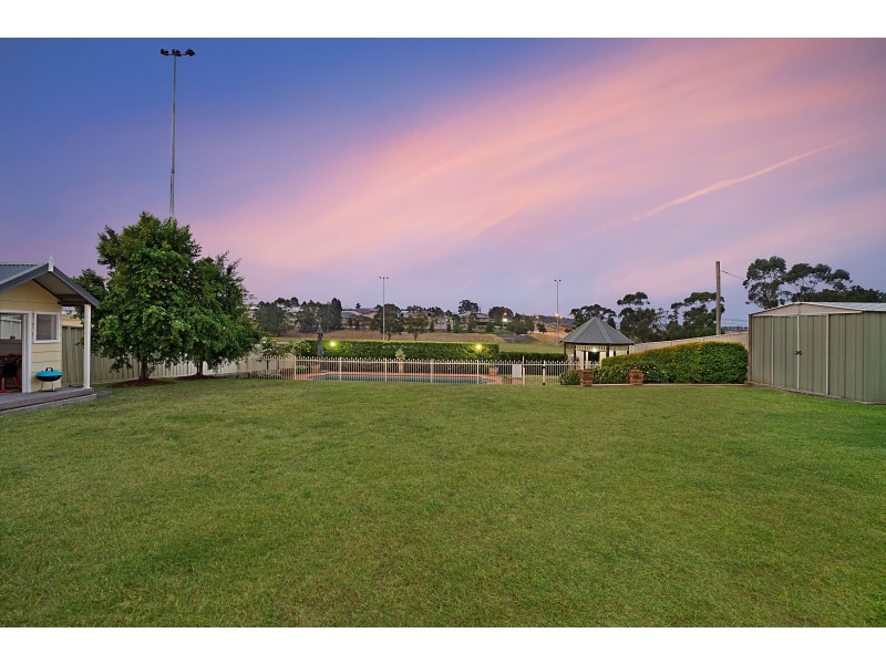 5 Avard Close, Thornton NSW 2322