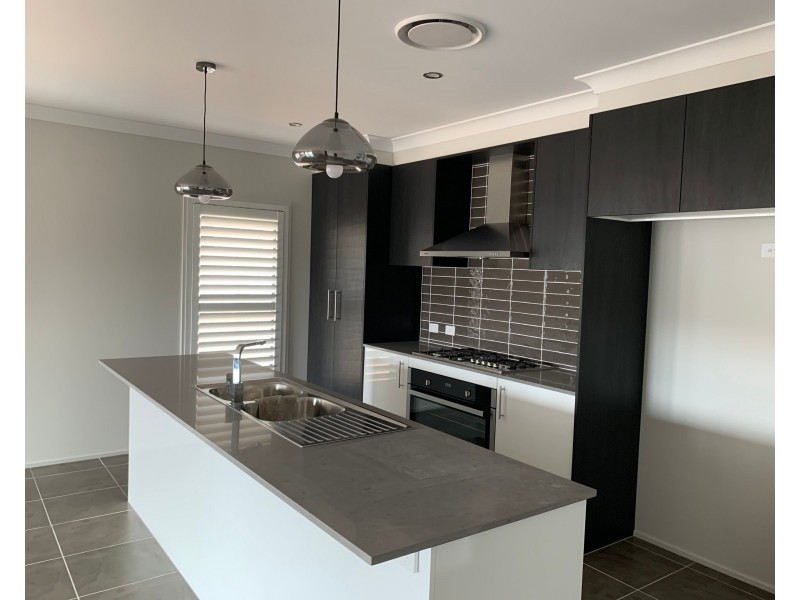 5 Dragonfly Drive, Chisholm NSW 2322