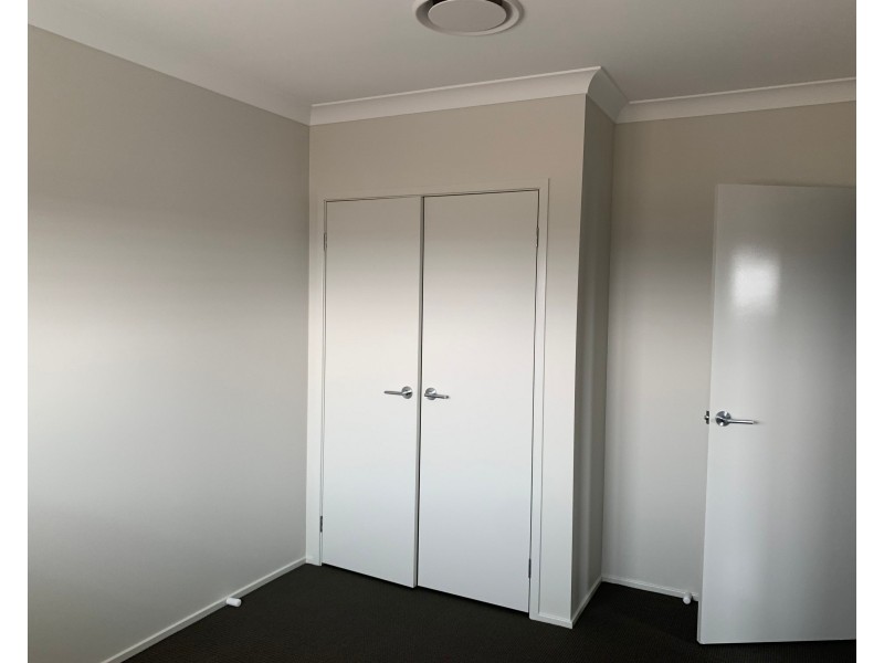 5 Dragonfly Drive, Chisholm NSW 2322