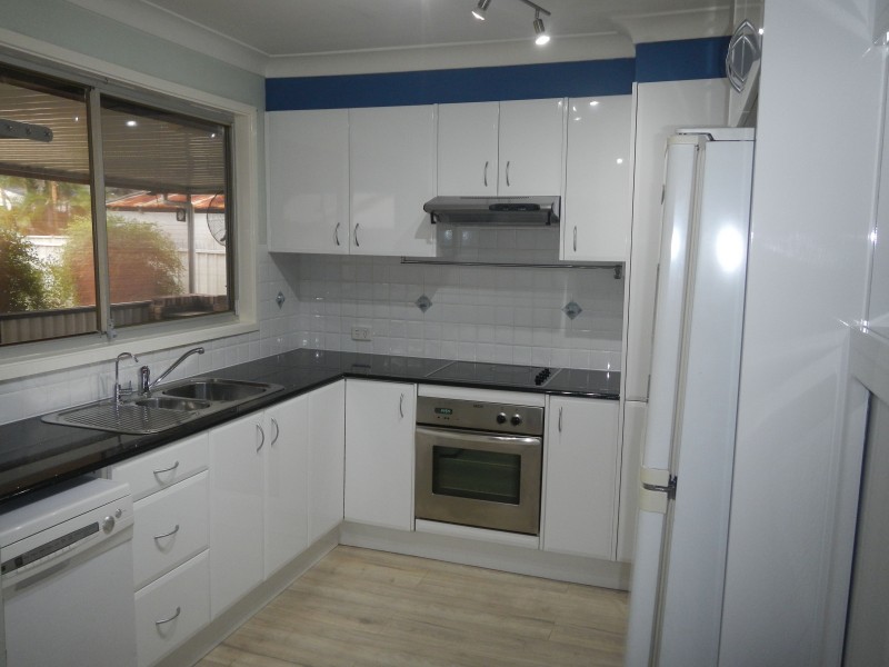 6 Arcot Close, Tarro NSW 2322