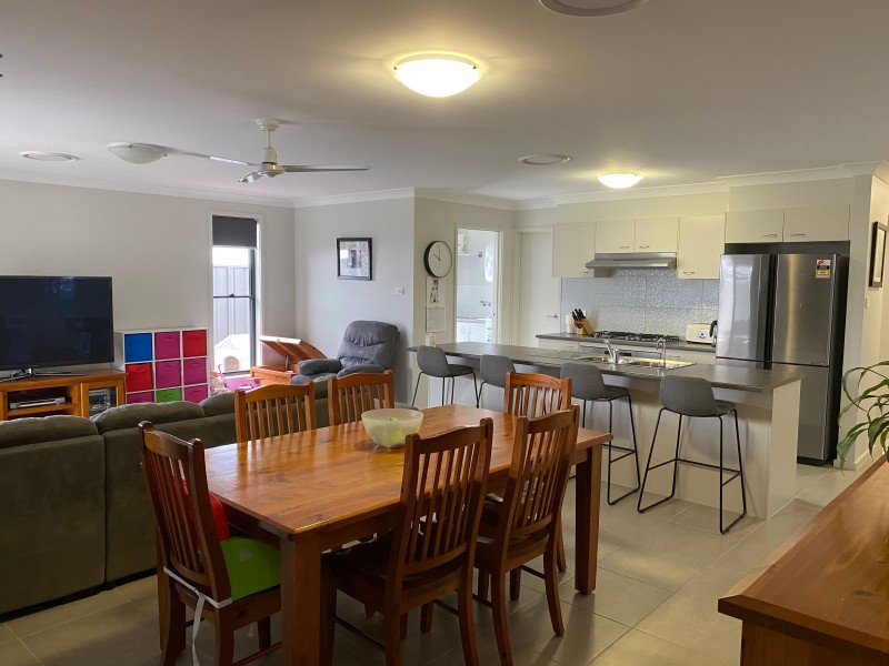 6 Sandridge Street, Thornton NSW 2322