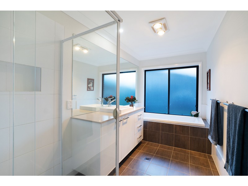 5 Harrop Parade, Thornton NSW 2322