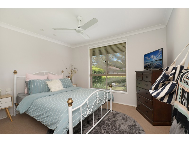 52 Melaleuca Drive, Metford NSW 2323