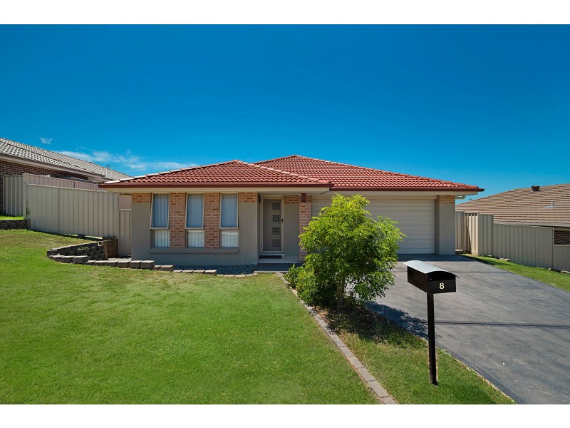 8 Lancaster Street, Thornton NSW 2322