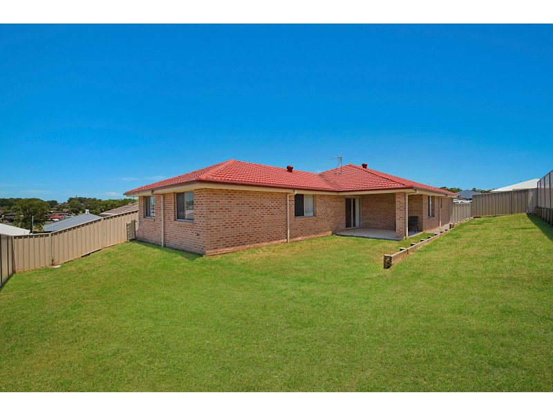 8 Lancaster Street, Thornton NSW 2322