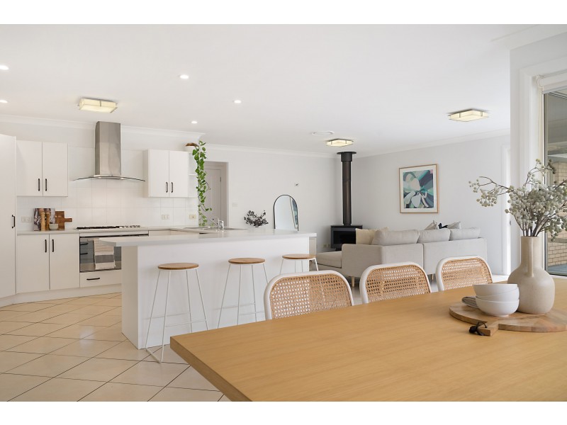 21 Benshulla Drive, Bolwarra Heights NSW 2320
