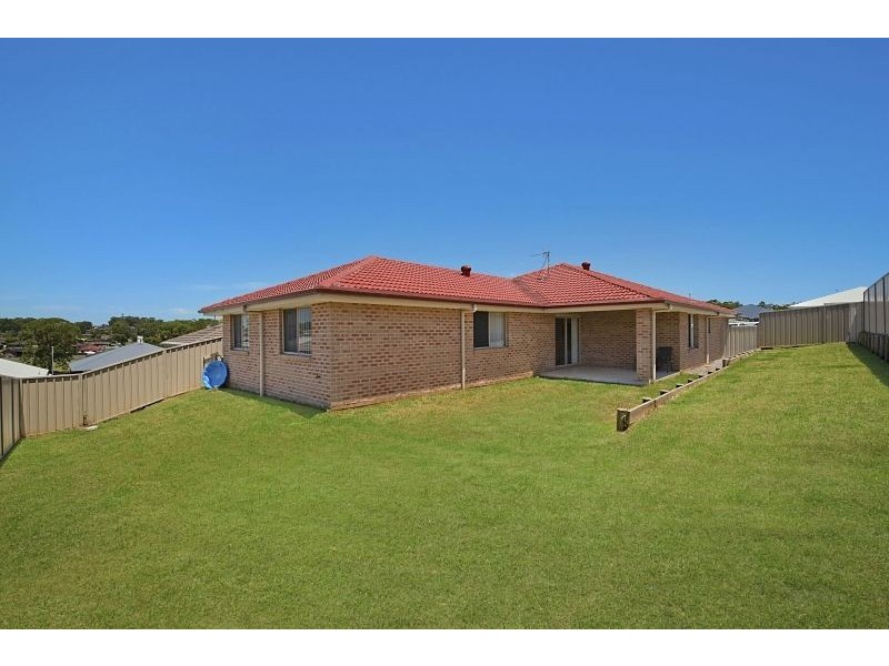 8 Lancaster Street, Thornton NSW 2322