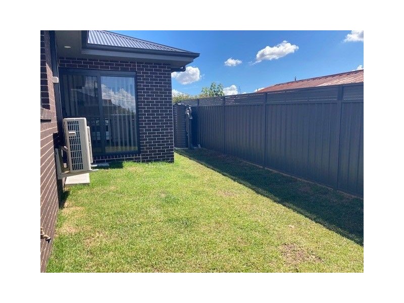 2/26 Goldingham Street, Tenambit NSW 2323