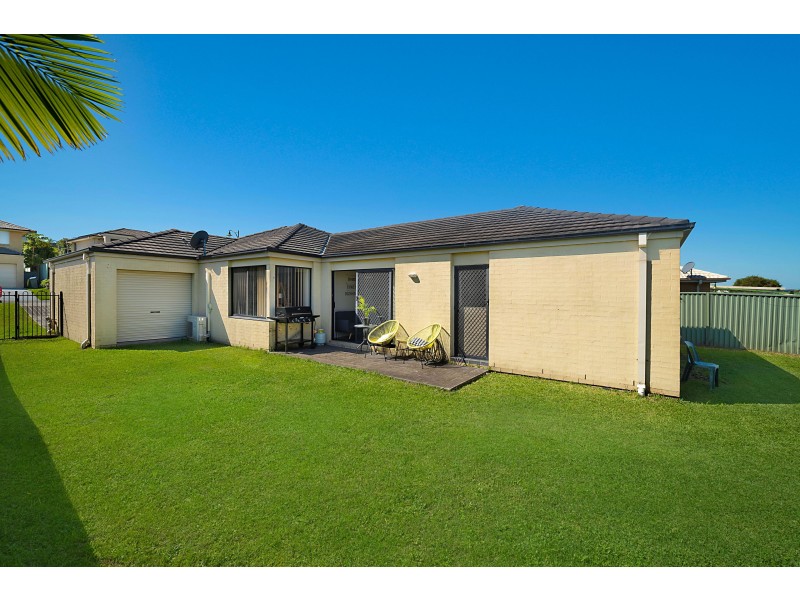 6 Tristania Court, Thornton NSW 2322