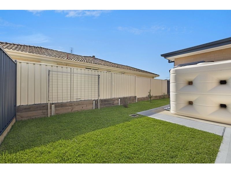 1/11 Conder Crescent, Metford NSW 2323