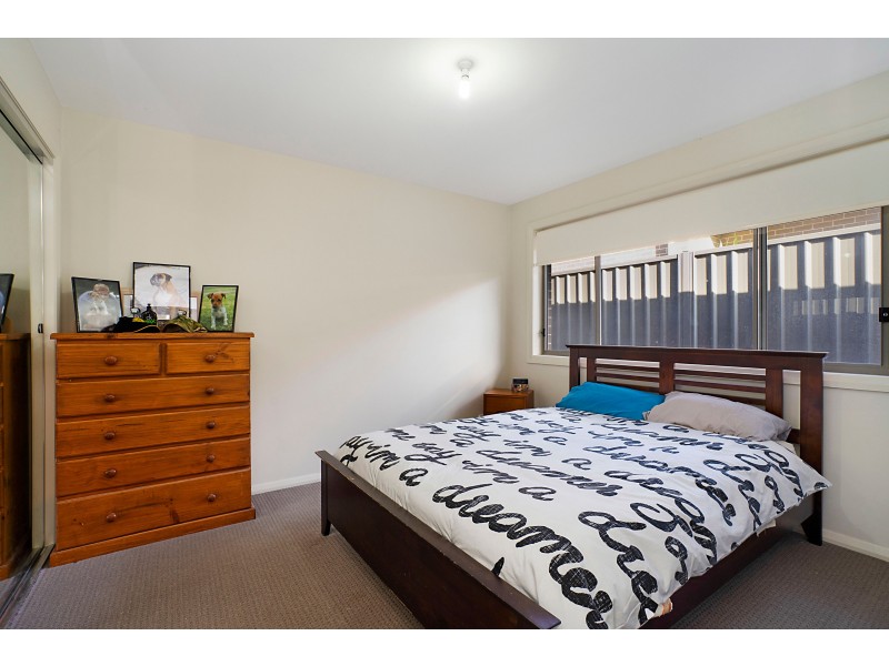 8 & 8a Sandridge Street, Thornton NSW 2322