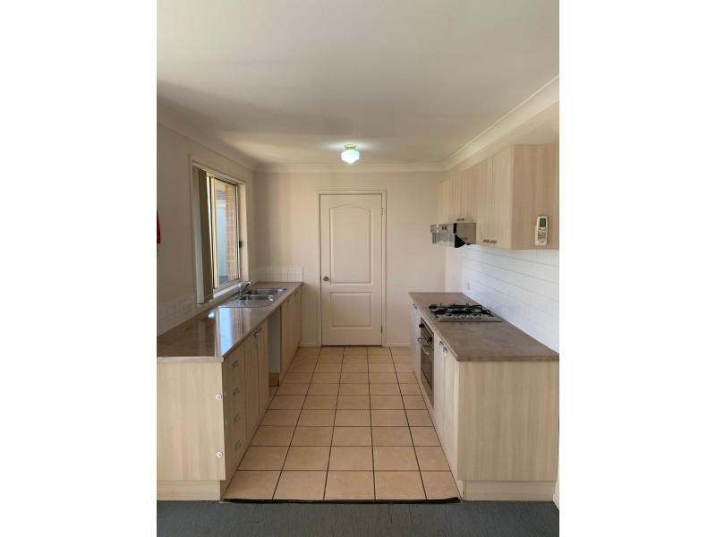 10 Parkside Crescent, Thornton NSW 2322