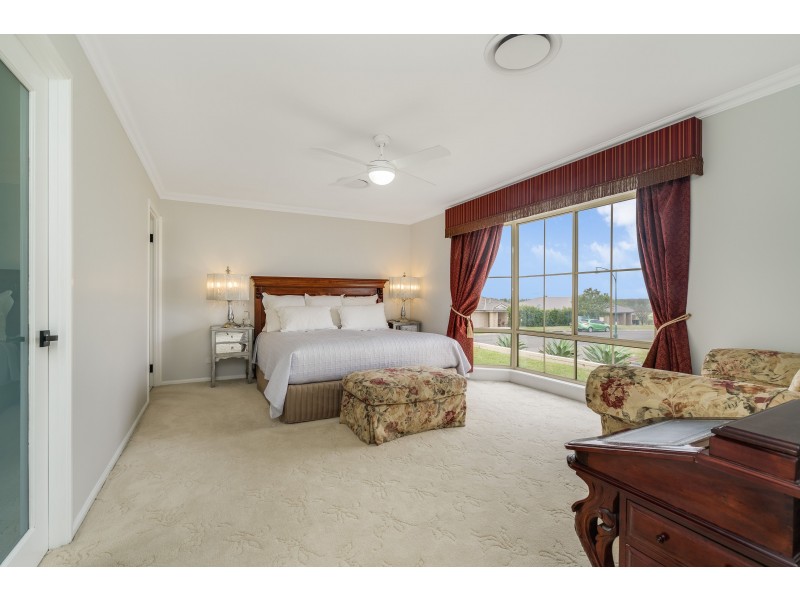 13 Drayton Crescent, Thornton NSW 2322