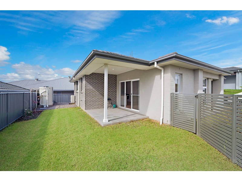 12 Cambridge Street, Thornton NSW 2322