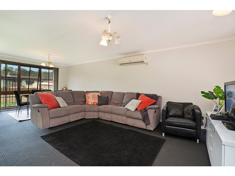 5 Deschamps Close, Thornton NSW 2322