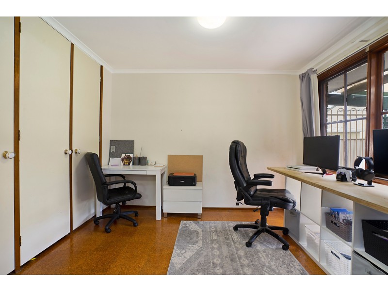 5 Deschamps Close, Thornton NSW 2322