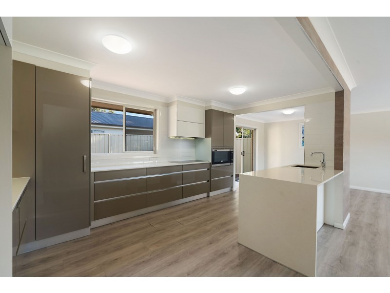 15 & 15a Pepler Place, Thornton NSW 2322