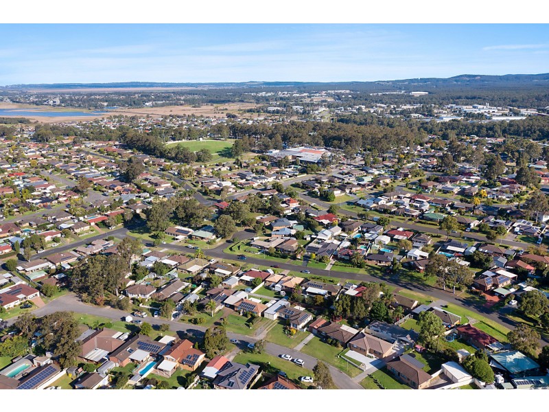 15 & 15a Pepler Place, Thornton NSW 2322