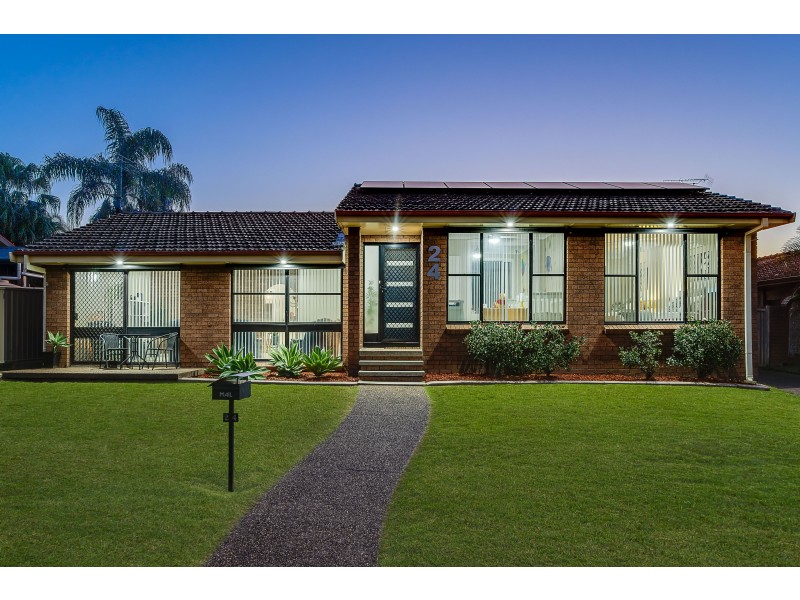24 Stradbroke Avenue, Metford NSW 2323