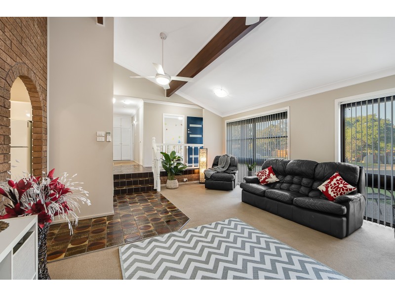 24 Stradbroke Avenue, Metford NSW 2323