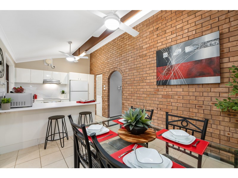 24 Stradbroke Avenue, Metford NSW 2323