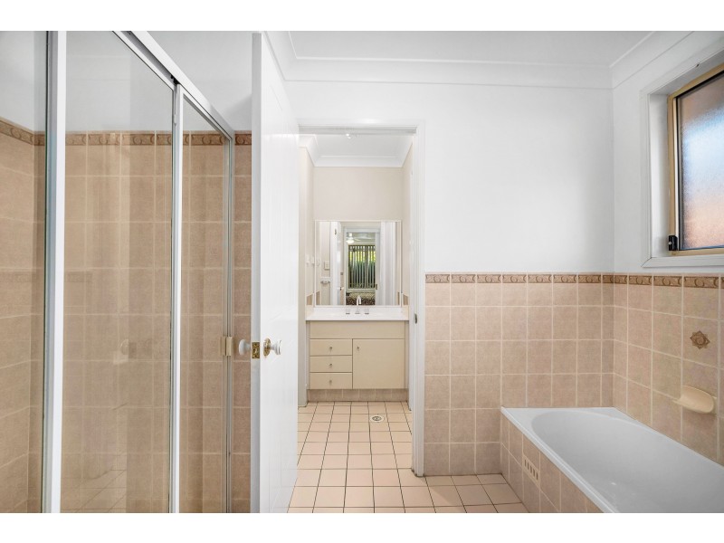 42 Lord Howe Drive, Ashtonfield NSW 2323