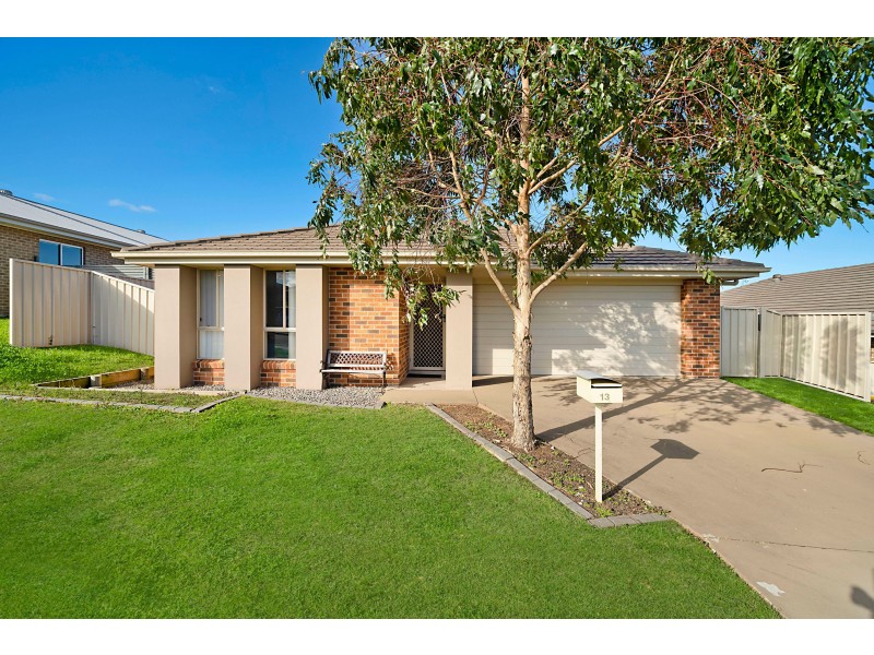 13 Harrow Street, Thornton NSW 2322