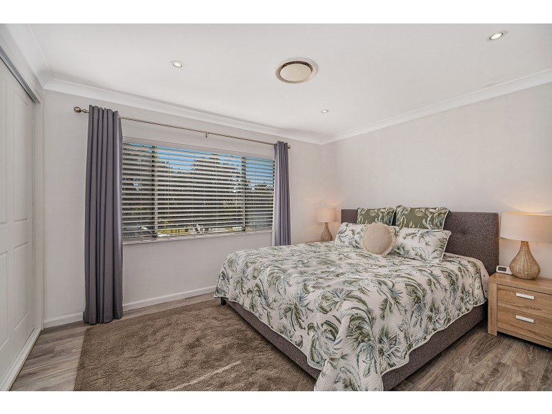 8 Barlow Close, Thornton NSW 2322