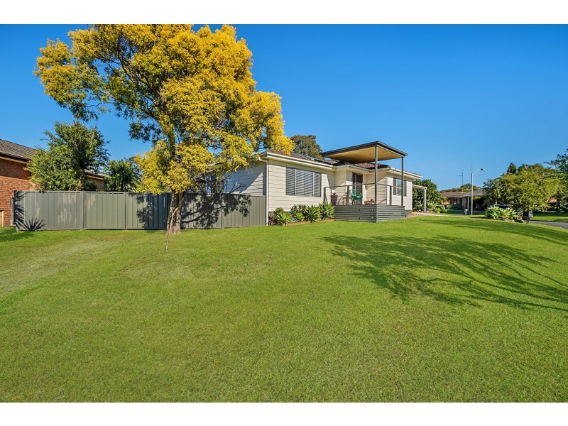 8 Barlow Close, Thornton NSW 2322
