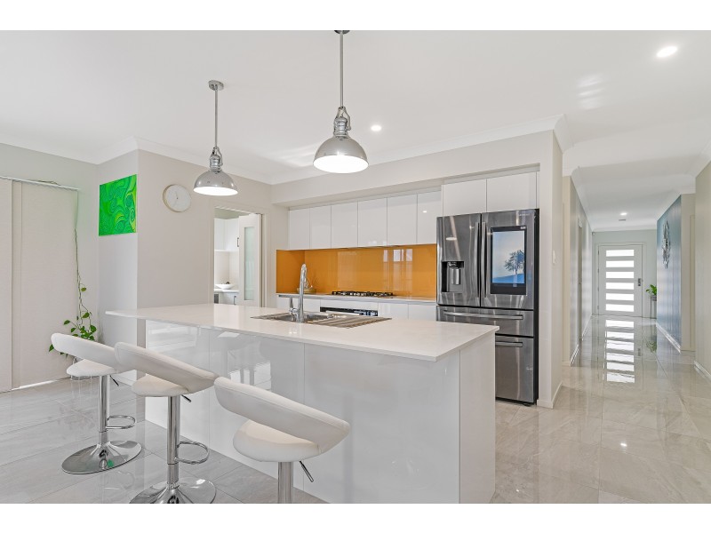 13 Crestwood Road, Thornton NSW 2322