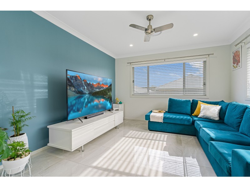 13 Crestwood Road, Thornton NSW 2322