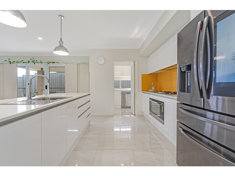 13 Crestwood Road, Thornton NSW 2322